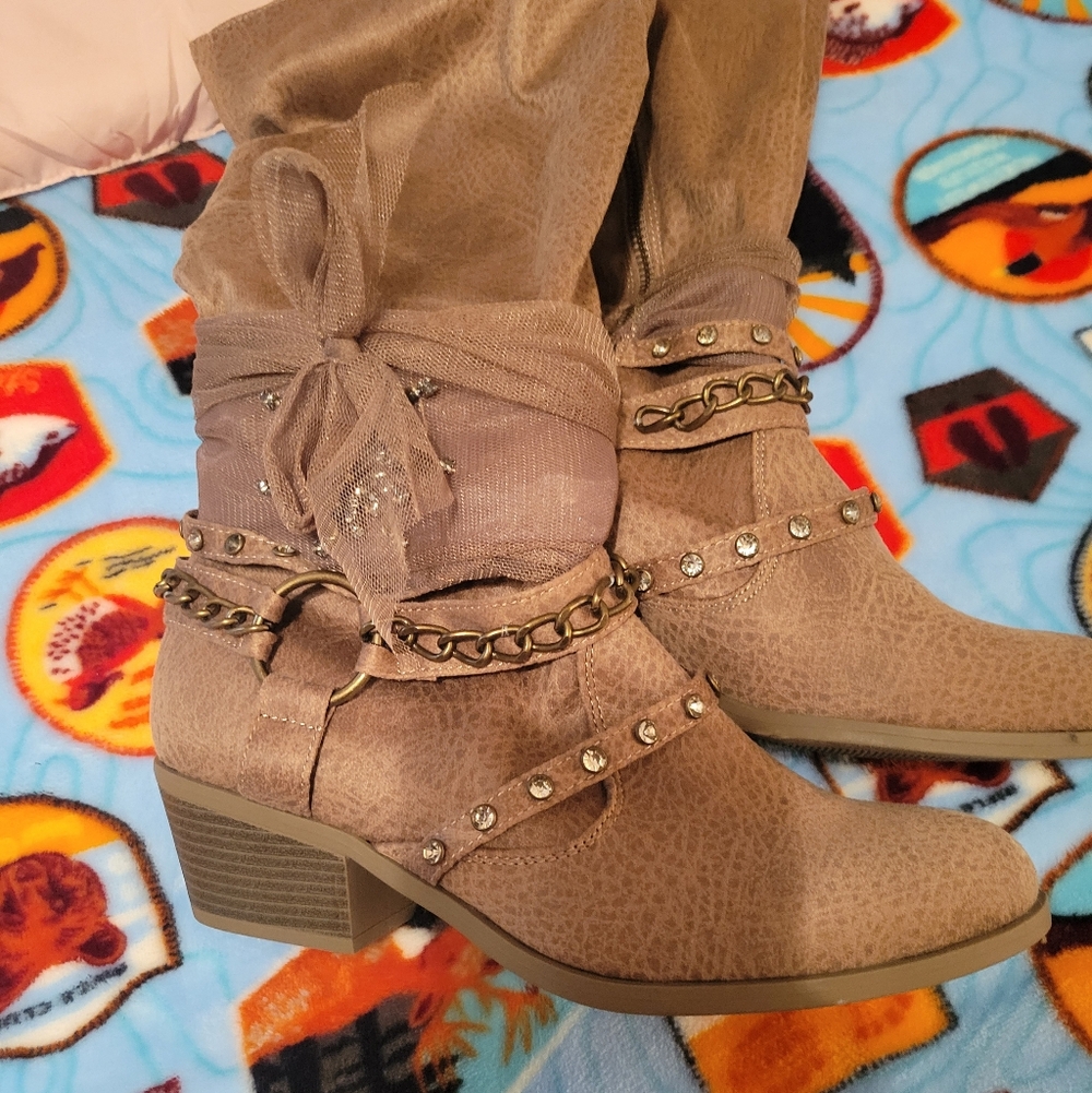 Stylish Venus Tan Tall Boots with Chain and lace Detail